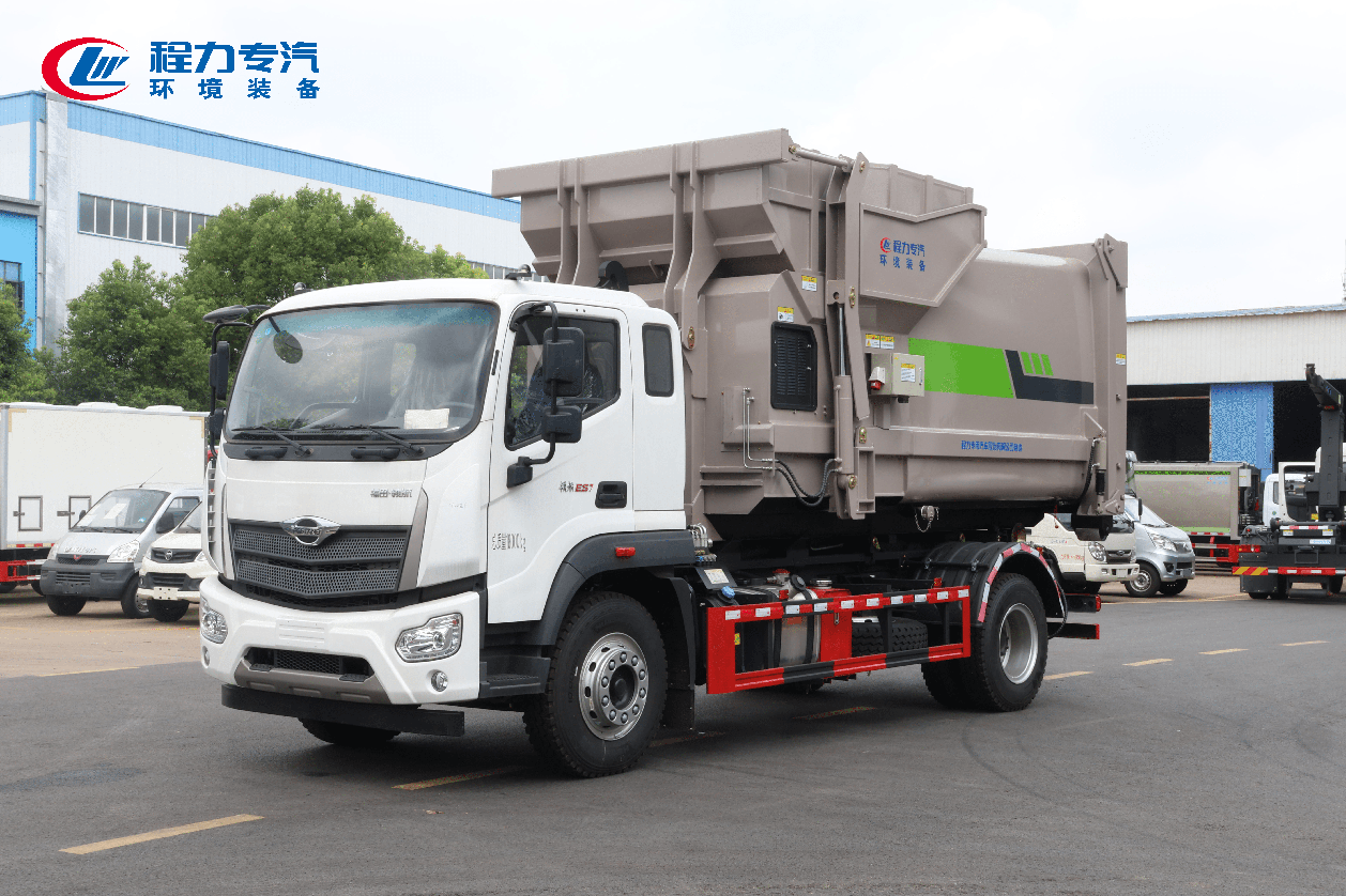 福田領航ES7勾臂垃圾車