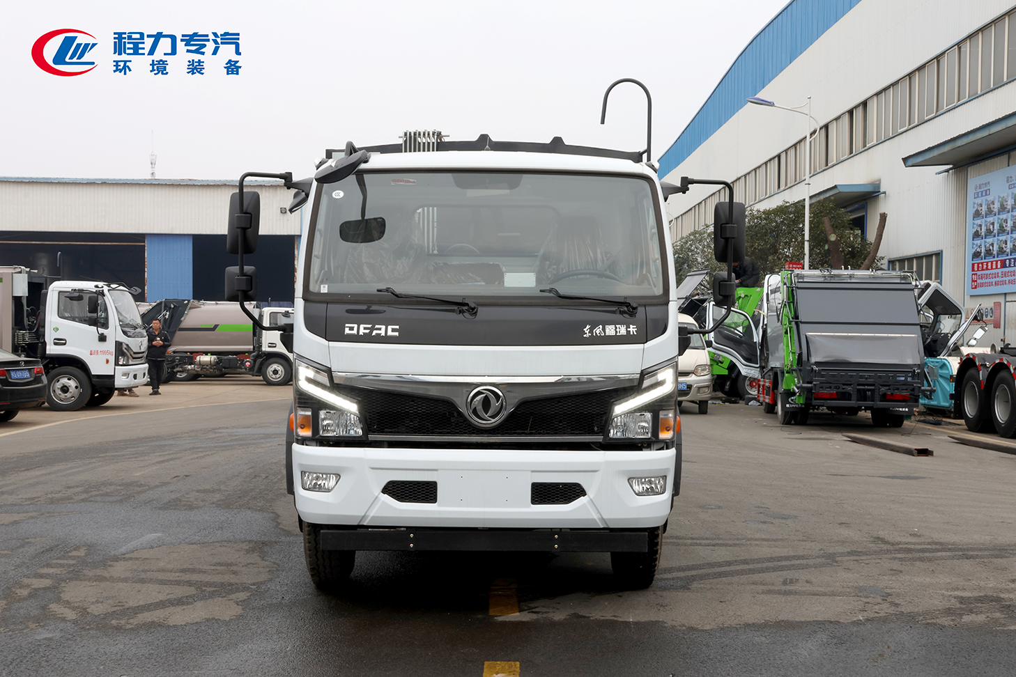 東風(fēng)福瑞卡F7壓縮垃圾車(chē)