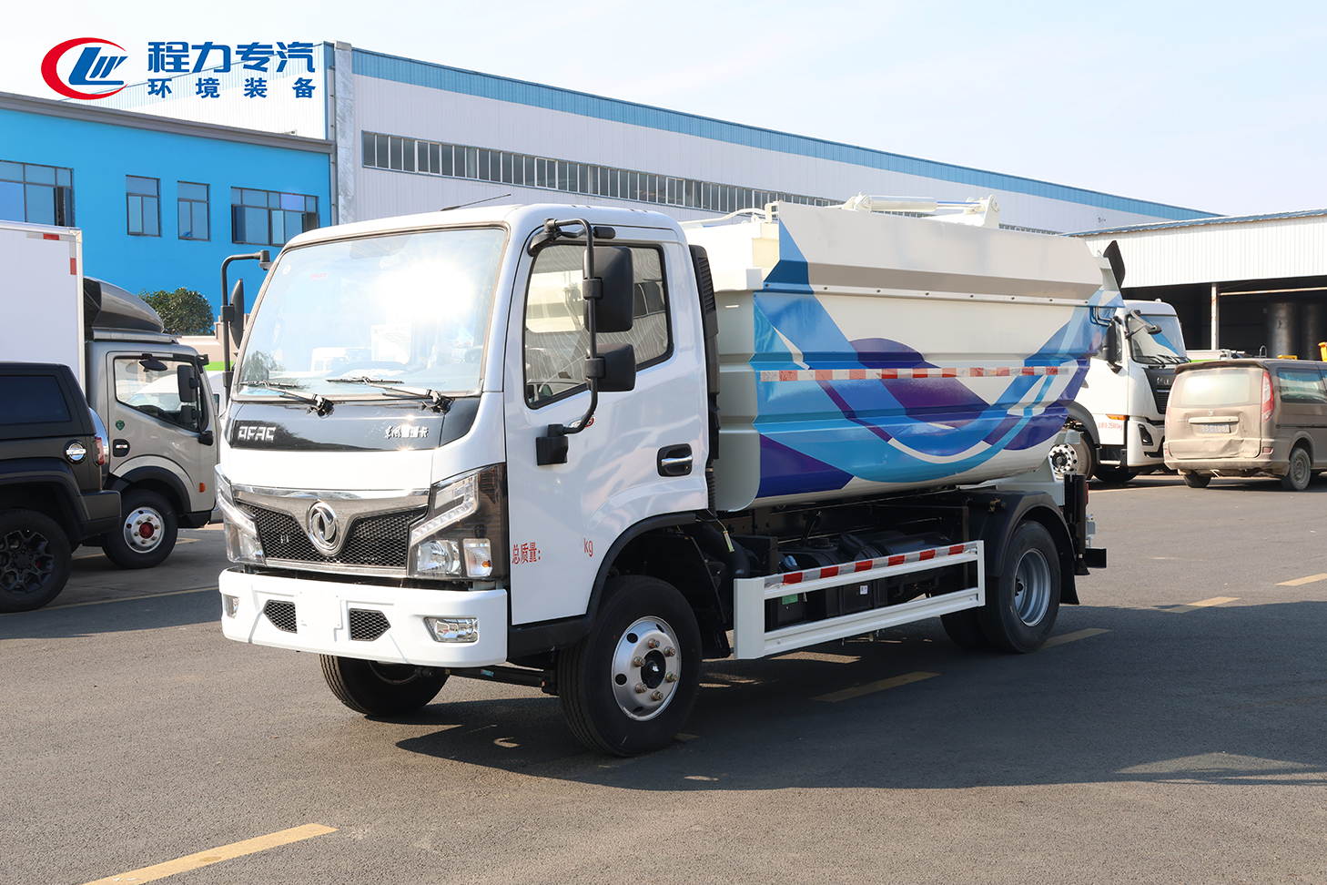 東風福瑞卡F6高位自裝卸式垃圾車