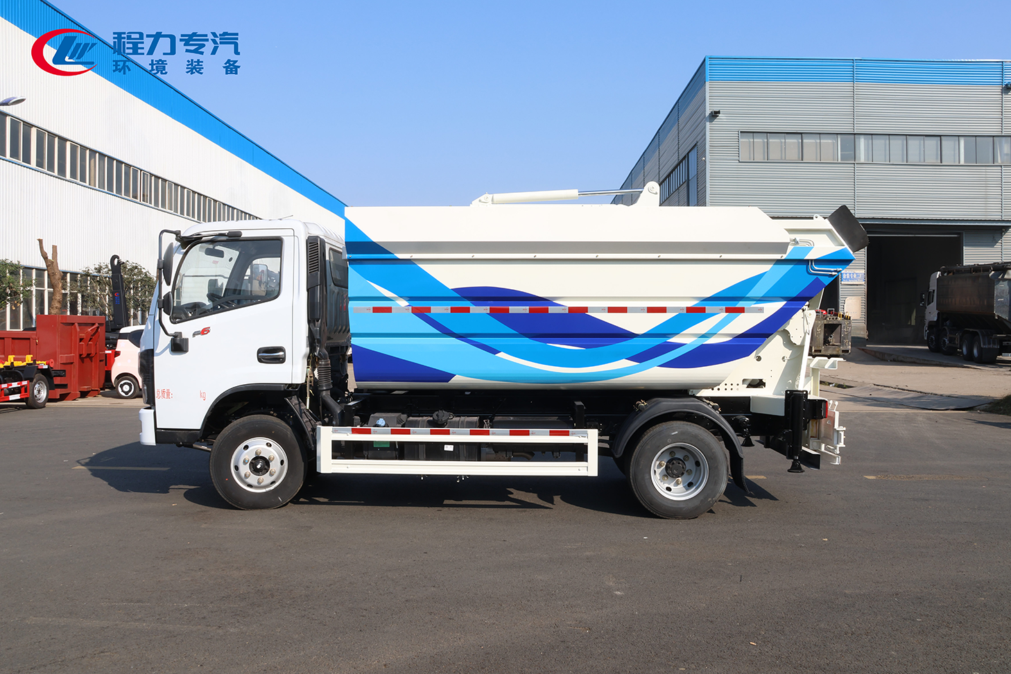 東風福瑞卡F6高位自裝卸式垃圾車