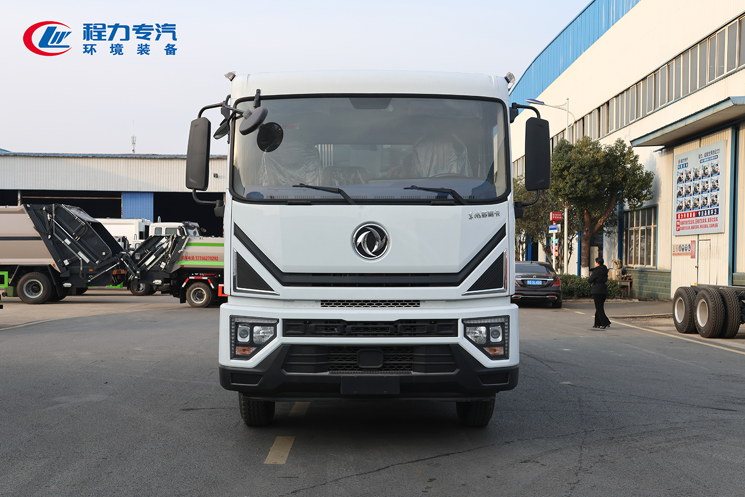 新款東風多利卡D9壓縮垃圾車