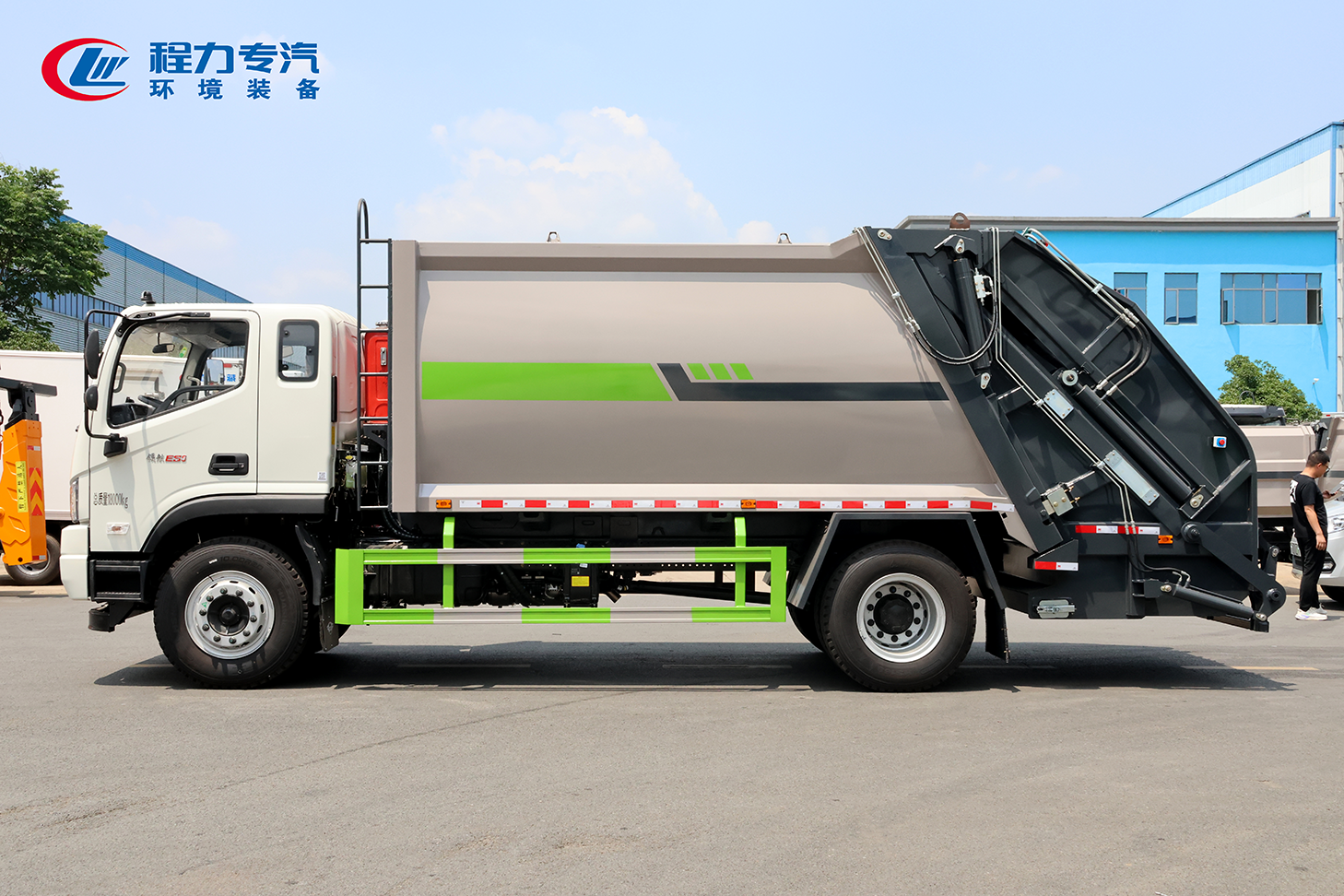 福田領(lǐng)航ES5壓縮垃圾車
