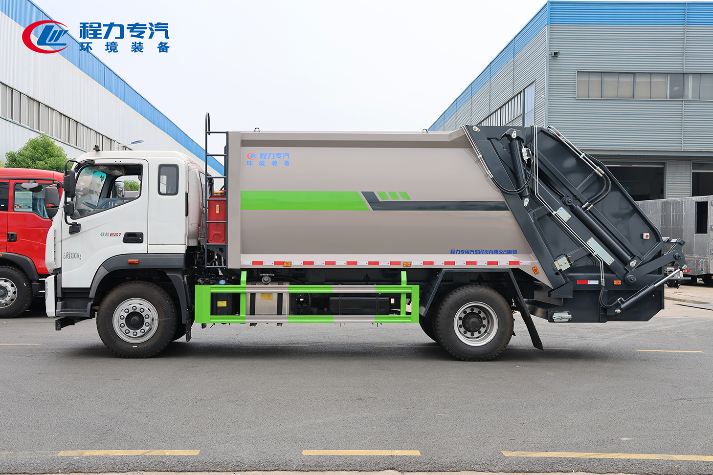 福田領(lǐng)航ES7壓縮垃圾車